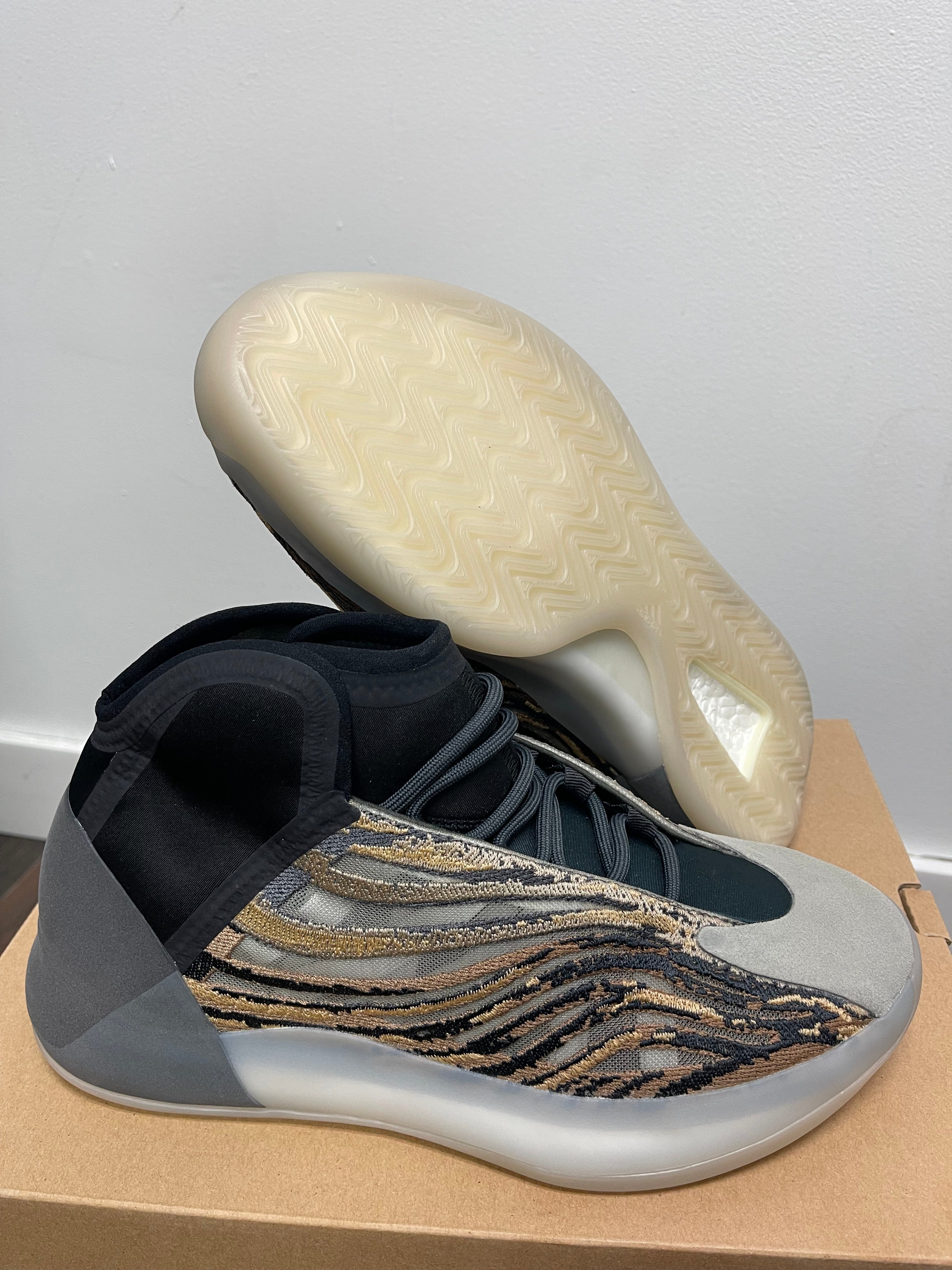 Adidas Yeezy QNTM ‘ Amber Tint ‘ Size 10